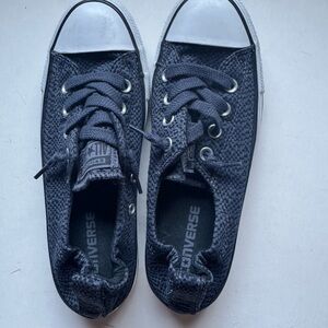 Converse Size 7